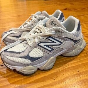 New Balance 9060 Women's Sneakers